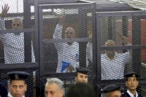 الإعدام لـ4 والمؤبد لـ14 قياديًا إخوانيا بينهم المرشد