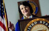 سناتورة اميركية نافذة تطالب بالقبض على 