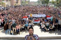 أكبر صورة سيلفي في العالم.. عراقية مهداة للجيش! 