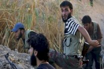 المعارضة السورية تهاجم في درعا وتعد بمفاجآت في حلب