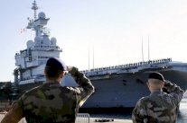 شارل ديغول والبحرية الاميركية معا في مواجهة