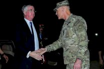 وزير الدفاع البريطاني: عازمون على هزيمة داعش