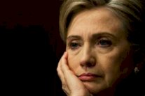 هيلاري كلينتون متهمة بخرق القانون
