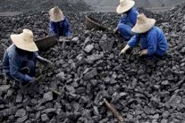  32 عاملا على الاقل قتلوا في انفجار المنجم في دونيتسك