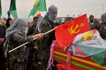 الاكراد يطلبون مساندة التحالف الدولي في