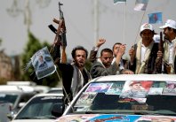 تظاهرتان مؤيدتان للحوثيين وصالح في صنعاء