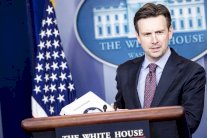 البيت الأبيض يندد بموقف الجمهوريين حيال إيران