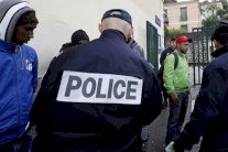 السجن 3 سنوات لرجل ساعد فتاة ارادت