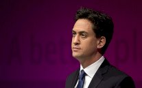 زعيم حزب العمال البريطاني يخاطب الطبقات الشعبية