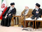 نشر صور خامنئي مستقبلاً خبراء القيادة