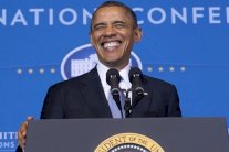 اوباما يسخر من اصدقائه ومنافسيه في خطاب فكاهي