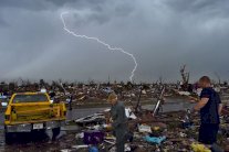 عشرات القتلى بعد اعصار في ارخبيل جنوب المحيط الهادئ