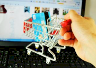 صعوبات التسليم تعوق الإماراتيين من التسوق إلكترونيا