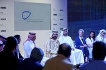 محمد بن راشد يلتقي المؤثرين العرب في وسائل التواصل