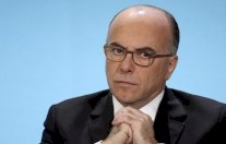 وزير الداخلية الفرنسي يحض اليهود على عدم مغادرة فرنسا