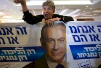 بدء التصويت في اسرائيل في انتخابات تحسم مصير نتانياهو