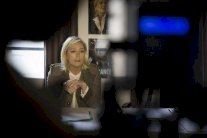 تصعيد كلامي بين اليسار واليمين في فرنسا 