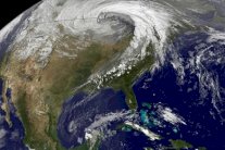  واشنطن تتعهد خفض انبعاثات الغازات السامة بحلول 2025