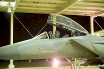 عاصفة الحزم تدمر سلاح الحوثيين وتسلح اللجان الشعبية