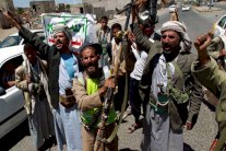 مصر تجلي 35 من مواطنيها من اليمن 