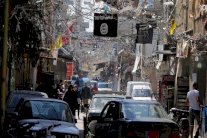 مخيم عين الحلوة ملجأ للراغبين في القتال بسوريا