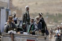 (عاصفة الحزم) تستهدف مواقع في جنوب اليمن