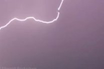 بالفيديو: صاعقة تضرب طائرتين في السماء