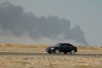 عاصفة الحزم تستهدف اجتماعا لقادة حوثيين وموالين لصالح