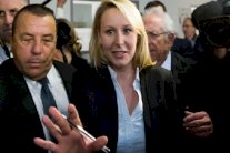 حسناء تهدد عرش مارين لوبان في الجبهة الوطنية