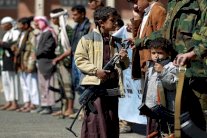 الحوثيون يجندون الأطفال لقتال الشرعية في اليمن