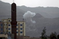 الحوثيون وصالح يهرّبون ما تبقى لديهم من أسلحة