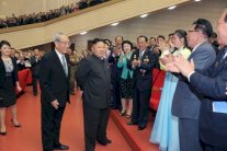 كوريا الشمالية تحيي ذكرى مؤسسها كيم ايل سونغ