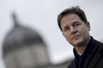 جدة نائب رئيس وزراء بريطانيا كانت جاسوسة شبقة جنسيًا