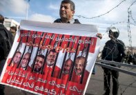  الحكم بسجن رئيس ديوان مرسي لادانته باستغلال السلطة