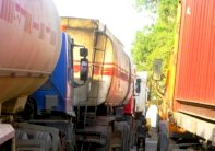 الحوثيون يستعملون بنزين المستشفيات والأفران في قتالهم