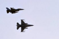 التحالف يشن سلسلة من الغارات الجوية على الحوثيين