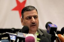 المنشقون عن نظام الأسد يحاولون ترتيب صفوفهم