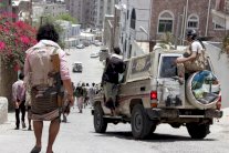 شيوخ ووجهاء صنعاء يدعمون المقاومة الشعبية في اليمن