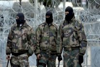 الجيش الجزائري يقتل ثلاثة اسلاميين مسلحين غرب العاصمة