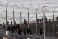 الداخلية المغربية تقاضي يومية لـ النيل من سمعة البلاد