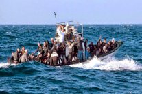 أوروبا تستنفر لمواجهة مأساة المهاجرين