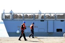 رحلة في المتوسط الاثنين لبان كي مون ورينزي وموغيريني