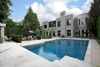 تورنتو واجهة أثرياء العالم الباحثين عن الترف العقاري