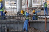 فتح تحقيق فرنسي حول العمالة القسرية في قطر