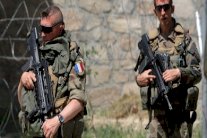  فرنسا تعيد درس الموارد المخصصة لجيشها 