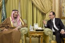 هولاند سيحضر القمة الخليجية الاستثنائية في السعودية