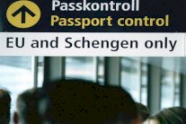  فرنسا منحت 3450 تأشيرة للاجئين السوريين منذ 2012