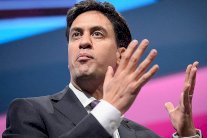 ميليباند يكتسب مكانة مرشح مفضل لرئاسة الوزراء 