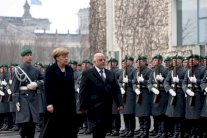 بغداد تشارك في قمة الدول السبع لدعمها بمواجهة الإرهاب