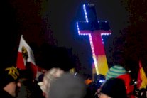 ألمانيا: توقيف أربعة أشخاص يخططون لاعتداءات ضد مسلمين